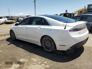 2014 Lincoln MKZ with VIN 3LN6L2J94ER813676, listed as a Copart auction lot 61646284 with 111,388 mi miles and Salvage Title. Bid and sale history available at carsss.com. Image 2.