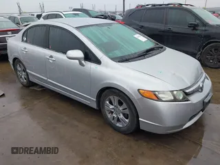 2006 Honda Civic LX z VIN 1HGFA16576L006984, wystawiony jako IAAI lot #41436176 z przebiegiem 160 617 mil mil oraz . Historia ofert i sprzedaży dostępna na DreamBid. Obrazek 1.