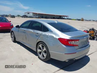 2019 Honda Accord Touring z VIN 1HGCV2F99KA002506, wystawiony jako IAAI lot #42233936 z przebiegiem 88 612 mil mil oraz . Historia ofert i sprzedaży dostępna na DreamBid. Obrazek 3.