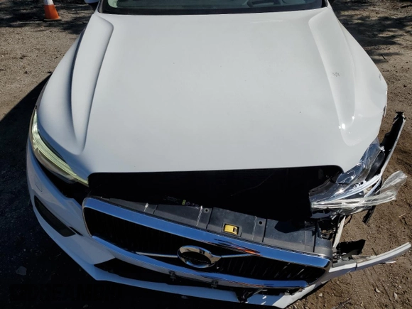 2020 Volvo XC60 Momentum z VIN YV4102DK5L1421574, wystawiony jako Copart lot #75533884 z przebiegiem 60 353 mil mil oraz Szkoda całkowita • Salvage title. Historia ofert i sprzedaży dostępna na DreamBid. Obrazek 14.
