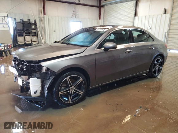 2022 Mercedes-Benz A 220 with VIN W1K3G4FB8NJ325155, listed as a Copart auction lot 46413264 with 18,461 mi miles and Clean title. Bid and sale history available at DreamBid. Image 1.