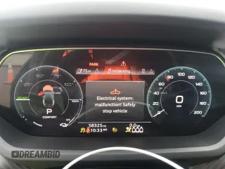 2022 Audi e-tron GT Premium Plus z VIN WAUCJBFW6N7005183, wystawiony jako Copart lot #48928955 z przebiegiem 58 325 mil mil oraz Szkoda całkowita • Salvage title. Historia ofert i sprzedaży dostępna na DreamBid. Obrazek 9.