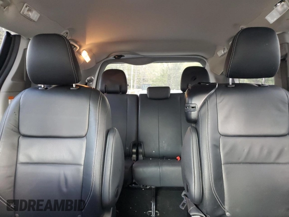 2018 Toyota Sienna SE с VIN 5TDXZ3DC9JS912005, выставлен на аукционе Copart как лот 52794685 с пробегом 75 861 миль миль и Списание • Salvage title. История ставок и продаж доступна на DreamBid. Изображение 10.