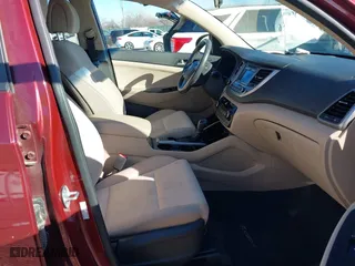 2017 Hyundai Tucson Value with VIN KM8J33A23HU349750, listed as a IAAI auction lot 41456946 with 134,285 mi miles. Bid and sale history available at carsss.com. Image 5.