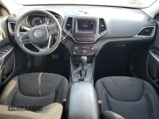 2019 Jeep Cherokee Latitude с VIN 1C4PJLCB9KD187227, выставлен на аукционе Copart как лот 57993515 с пробегом 89 712 миль миль и Списание • Salvage title. История ставок и продаж доступна на DreamBid. Изображение 8.