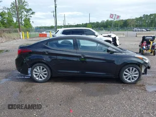 2016 Hyundai Elantra SE z VIN 5NPDH4AE9GH719899, wystawiony jako IAAI lot #42430799 z przebiegiem 150 231 mil mil oraz . Historia ofert i sprzedaży dostępna na DreamBid. Obrazek 13.