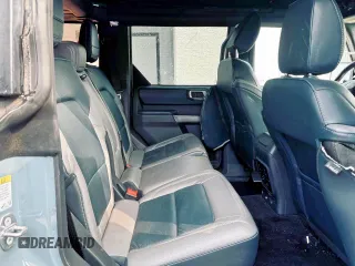 2022 Ford Bronco с VIN 1FMEE5DP3NLB62749, выставлен на аукционе Copart как лот 60267875 с пробегом 60 062 миль миль и Списание • Salvage title. История ставок и продаж доступна на DreamBid. Изображение 6.