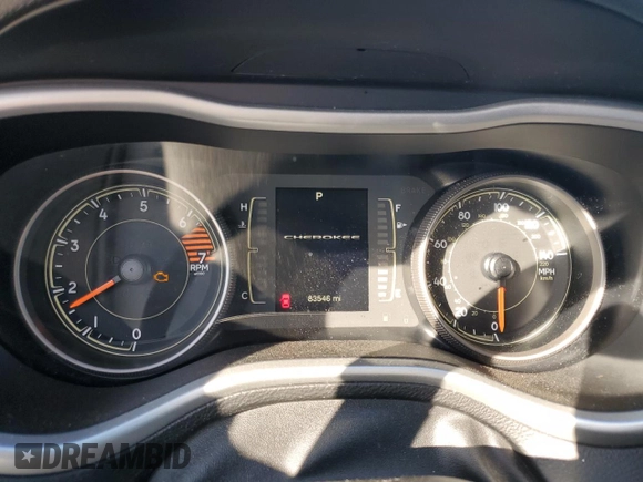 2018 Jeep Cherokee Latitude Plus with VIN 1C4PJLLBXJD538662, listed as a Copart auction lot 55590635 with 83,546 mi miles and Salvage title. Bid and sale history available at DreamBid. Image 9.
