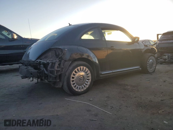 2013 Volkswagen Beetle with VIN 3VWHX7AT0DM681633, listed as a Copart auction lot 43077395 with 37,369 mi miles and Salvage title. Bid and sale history available at DreamBid. Image 3.