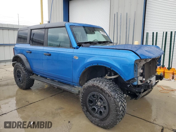 2023 Ford Bronco with VIN 1FMEE5DP5PLC02865, listed as a Copart auction lot 44365875 with 6,978 mi miles and Salvage Title. Bid and sale history available at DreamBid. Image 4.