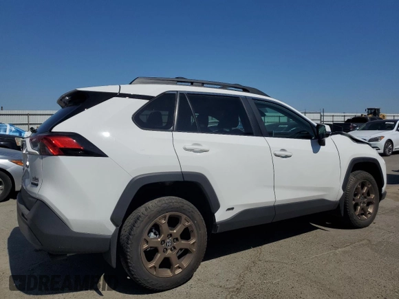 2023 Toyota RAV4 Hybrid XLE z VIN 2T3UWRFV2PW175962, wystawiony jako Copart lot #62761025 z przebiegiem 9 944 mil mil oraz Szkoda całkowita • Salvage title. Historia ofert i sprzedaży dostępna na DreamBid. Obrazek 3.