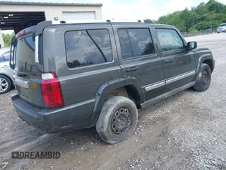 2006 Jeep Commander Limited z VIN 1J8HG58N56C337985, wystawiony jako IAAI lot #42408535 z przebiegiem 143 213 mil mil oraz . Historia ofert i sprzedaży dostępna na DreamBid. Obrazek 4.