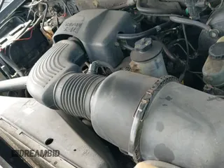 2003 Ford F-150 XLT z VIN 1FTRW07L83KD24716, wystawiony jako IAAI lot #43270507 z przebiegiem 196 792 mil mil oraz . Historia ofert i sprzedaży dostępna na DreamBid. Obrazek 12.