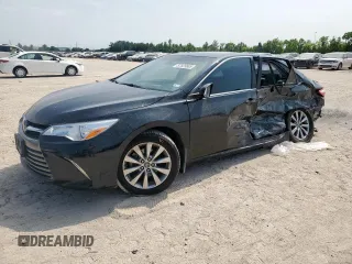 2017 Toyota Camry XLE z VIN 4T1BF1FK3HU716901, wystawiony jako Copart lot #57825605 z przebiegiem 158 750 mil mil oraz Szkoda całkowita • Salvage title. Historia ofert i sprzedaży dostępna na DreamBid. Obrazek 1.