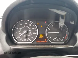 2013 BMW 1 Series 135i с VIN WBAUN7C51DVM26952, выставлен на аукционе Copart как лот 55619975 с пробегом 102 902 миль миль и Списание • Salvage title. История ставок и продаж доступна на DreamBid. Изображение 9.