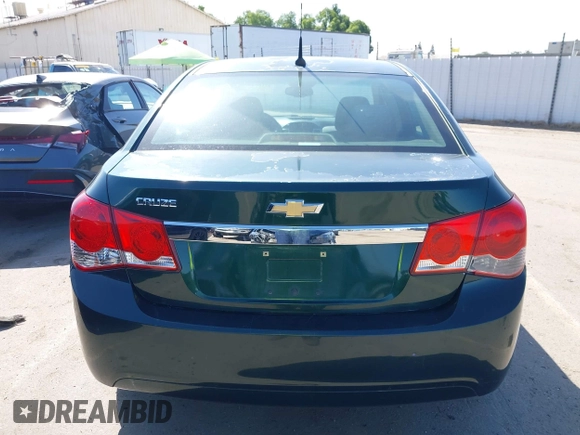 2014 Chevrolet Cruze LS with VIN 1G1PA5SG3E7123222, listed as a IAAI auction lot 42106447 with 121,072 mi miles and . Bid and sale history available at DreamBid. Image 17.