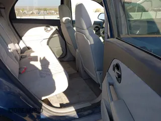 2006 Chevrolet Equinox LT with VIN 2CNDL63F366028785, listed as a IAAI auction lot 41898322 with 133,272 mi miles. Bid and sale history available at carsss.com. Image 8.