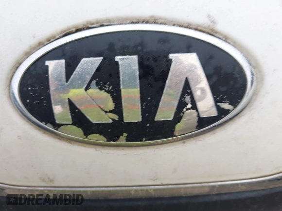 2014 Kia Soul with VIN KNDJN2A24E7043241, listed as a IAAI auction lot 41866672 with 185,004 mi miles. Bid and sale history available at carsss.com. Image 12.