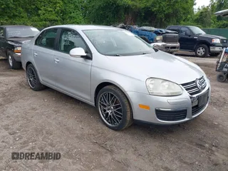 2009 Volkswagen Jetta Wolfsburg Edition с VIN 3VWRJ71K29M032727, выставлен на аукционе IAAI как лот 42268068 с пробегом 127 174 миль миль и . История ставок и продаж доступна на DreamBid. Изображение 1.