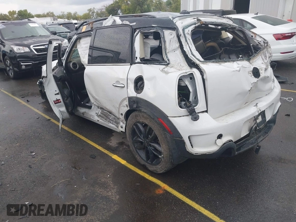 2011 MINI Countryman S z VIN WMWZC5C54BWM10154, wystawiony jako IAAI lot #37722183 z przebiegiem Nie podano mil oraz . Historia ofert i sprzedaży dostępna na DreamBid. Obrazek 3.