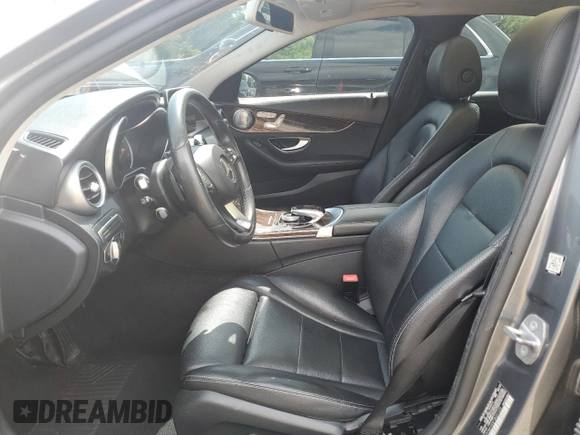 2018 Mercedes-Benz C 300 z VIN WDDWF4KB7JR331370, wystawiony jako Copart lot #60854275 z przebiegiem 103 990 mil mil oraz Czysty tytuł • Clean title. Historia ofert i sprzedaży dostępna na DreamBid. Obrazek 7.