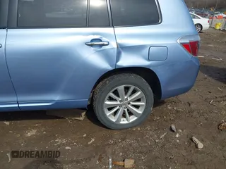 2008 Toyota Highlander Hybrid with VIN JTEEW41A982003915, listed as a IAAI auction lot 41757415 with 256,996 mi miles. Bid and sale history available at carsss.com. Image 6.
