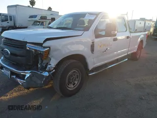2019 Ford Super Duty F-250 SRW XL with VIN 1FT7W2A69KED53077, listed as a IAAI auction lot 40785535 with 47,928 mi miles. Bid and sale history available at carsss.com. Image 17.