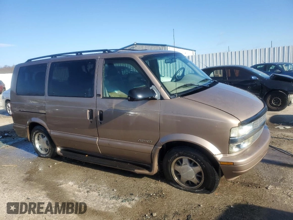 2002 Chevrolet Astro with VIN 1GNDM19X82B141148, listed as a Copart auction lot 83783494 with 210,345 mi miles and Non Repairable. Bid and sale history available at carsss.com. Image 4.