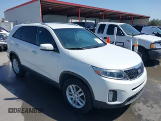 2014 Kia Sorento LX с VIN 5XYKT3A69EG435962, выставлен на аукционе IAAI как лот 41788242 с пробегом 123 016 миль миль и . История ставок и продаж доступна на DreamBid. Изображение 1.