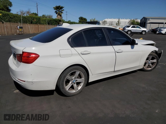 2012 BMW 3 Series 328i z VIN WBA3A5G54CNP16588, wystawiony jako Copart lot #52438505 z przebiegiem 185 499 mil mil oraz Szkoda całkowita • Salvage title. Historia ofert i sprzedaży dostępna na DreamBid. Obrazek 3.