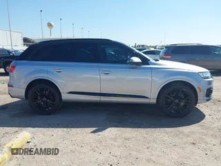 2019 Audi Q7 Prestige with VIN WA1VAAF73KD015756, listed as a IAAI auction lot 41868717 with 49,227 mi miles. Bid and sale history available at carsss.com. Image 13.