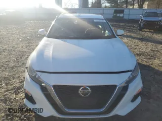2019 Nissan Altima 2.5 S with VIN 1N4BL4BW7KC204813, listed as a Copart auction lot 46199025 with 63,966 mi miles and Salvage Title. Bid and sale history available at carsss.com. Image 5.