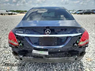 2016 Mercedes-Benz C 300 z VIN 55SWF4JB4GU158920, wystawiony jako Copart lot #60899165 z przebiegiem 53 466 mil mil oraz Szkoda całkowita • Salvage title. Historia ofert i sprzedaży dostępna na DreamBid. Obrazek 6.