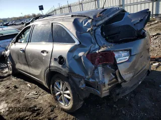 2017 Kia Sorento LX z VIN 5XYPG4A35HG265402, wystawiony jako Copart lot #79926994 z przebiegiem Nie podano mil oraz Szkoda całkowita • Salvage title. Historia ofert i sprzedaży dostępna na DreamBid. Obrazek 2.