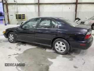 1996 Honda Accord LX with VIN 1HGCD5635TA222954, listed as a Copart auction lot 82606194 with 212,299 mi miles and Salvage Title. Bid and sale history available at DreamBid. Image 2.