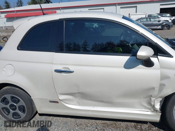 2013 FIAT 500e with VIN 3C3CFFGE8DT753420, listed as a IAAI auction lot 42095388 with 78,264 mi miles. Bid and sale history available at carsss.com. Image 13.