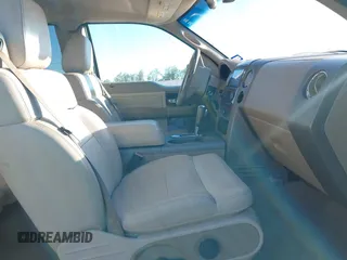 2004 Ford F-150 XL с VIN 1FTPX12514NB74239, выставлен на аукционе IAAI как лот 40883919 с пробегом 202 880 миль миль и . История ставок и продаж доступна на DreamBid. Изображение 5.