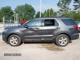2017 Ford Explorer XLT z VIN 1FM5K8D82HGC79240, wystawiony jako IAAI lot #42402472 z przebiegiem 139 303 mil mil oraz . Historia ofert i sprzedaży dostępna na DreamBid. Obrazek 14.