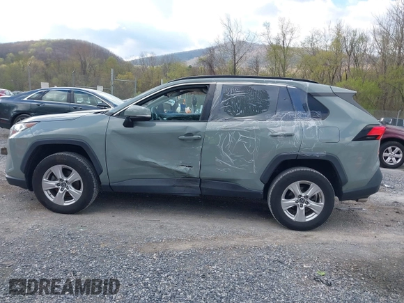 2019 Toyota RAV4 XLE with VIN 2T3P1RFV0KC014516, listed as a IAAI auction lot 41971856 with 94,447 mi miles and . Bid and sale history available at DreamBid. Image 14.