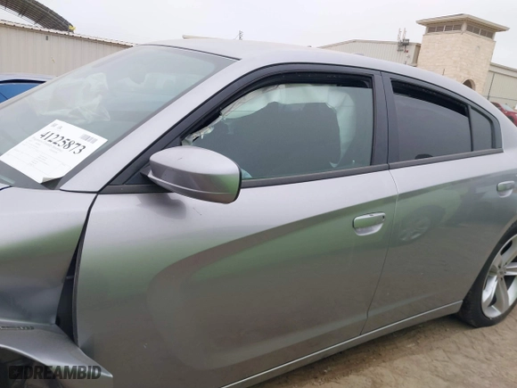 2018 Dodge Charger R/T with VIN 2C3CDXCTXJH148030, listed as a IAAI auction lot 41225873 with 105,069 mi miles. Bid and sale history available at carsss.com. Image 14.