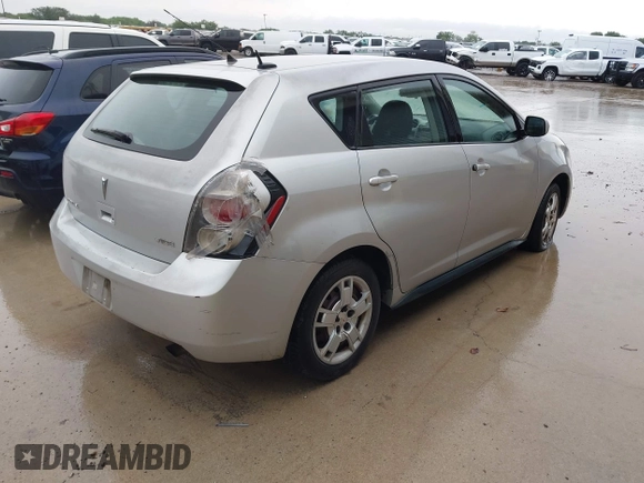 2009 Pontiac Vibe 1SB z VIN 5Y2SP67069Z412302, wystawiony jako IAAI lot #42282155 z przebiegiem 210 288 mil mil oraz . Historia ofert i sprzedaży dostępna na DreamBid. Obrazek 4.