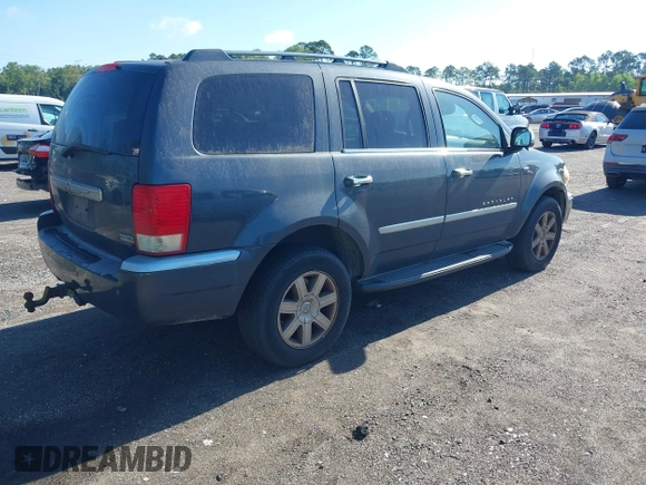 2008 Chrysler Aspen Limited z VIN 1A8HW58228F158488, wystawiony jako IAAI lot #42259976 z przebiegiem 164 330 mil mil oraz . Historia ofert i sprzedaży dostępna na DreamBid. Obrazek 4.