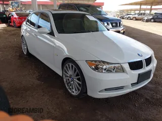 2008 BMW 3 Series 328i with VIN WBAVC535X8FZ82806, listed as a IAAI auction lot 41897725 with 146,852 mi miles. Bid and sale history available at carsss.com. Image 1.