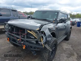 2022 Ford Bronco with VIN 1FMEE5DP4NLA83591, listed as a IAAI auction lot 42016765 with 40,554 mi miles. Bid and sale history available at carsss.com. Image 17.