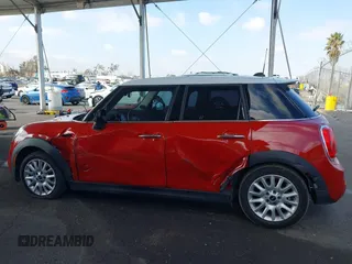2016 MINI Cooper Hardtop 4 Door S with VIN WMWXU3C5XG2D28360, listed as a IAAI auction lot 41539607 with 78,616 mi miles. Bid and sale history available at carsss.com. Image 14.