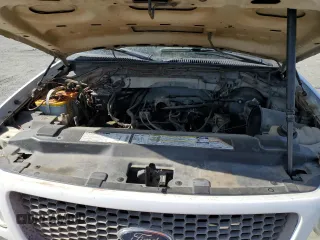 2000 Ford F-150 XL with VIN 1FTRX18L4YNA07118, listed as a Copart auction lot 60167645 with Not provided miles and Clean title. Bid and sale history available at DreamBid. Image 11.