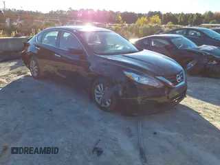 2017 Nissan Altima SV with VIN 1N4AL3AP9HC496344, listed as a IAAI auction lot 40925166 with 173,630 mi miles and . Bid and sale history available at carsss.com. Image 1.