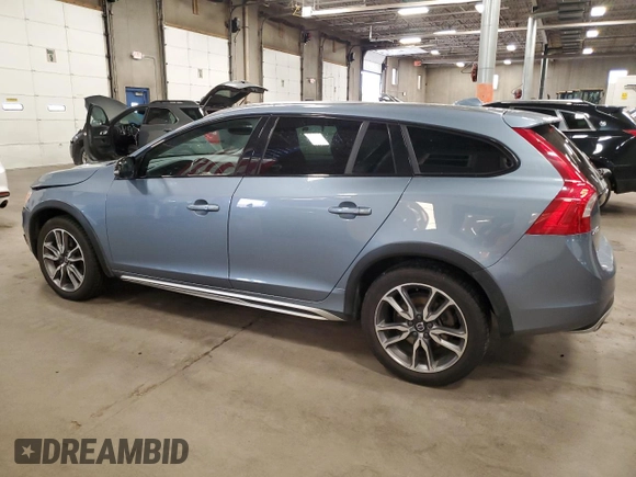 2018 Volvo V60 z VIN YV440MWK4J2056365, wystawiony jako Copart lot #58726445 z przebiegiem 42 542 mil mil oraz Szkoda całkowita • Salvage title. Historia ofert i sprzedaży dostępna na DreamBid. Obrazek 2.