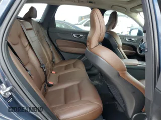 2020 Volvo XC60 Momentum with VIN YV4A22RK1L1512750, listed as a Copart auction lot 88429575 with 107,632 mi miles and Clean title. Bid and sale history available at DreamBid. Image 11.