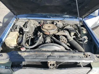 1989 Chevrolet Blazer z VIN 1GNCS18Z8K8149381, wystawiony jako Copart lot #41138414 z przebiegiem 61 828 mil mil oraz Szkoda całkowita • Salvage title. Historia ofert i sprzedaży dostępna na DreamBid. Obrazek 12.